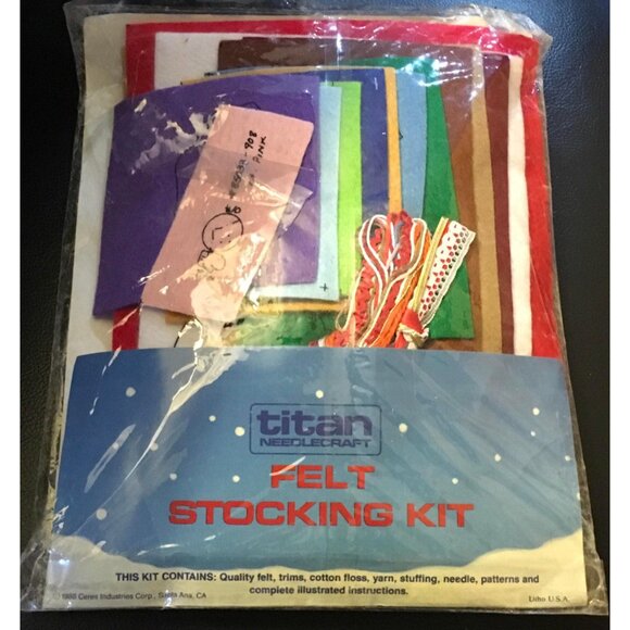 Titan 85033 Christmas Felt Stocking Kit 15 " Teddy Bear Dog Toys Boat Dog - Picture 2 of 2